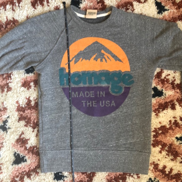 HOMAGE Tops - Women’s Homage sweatshirt